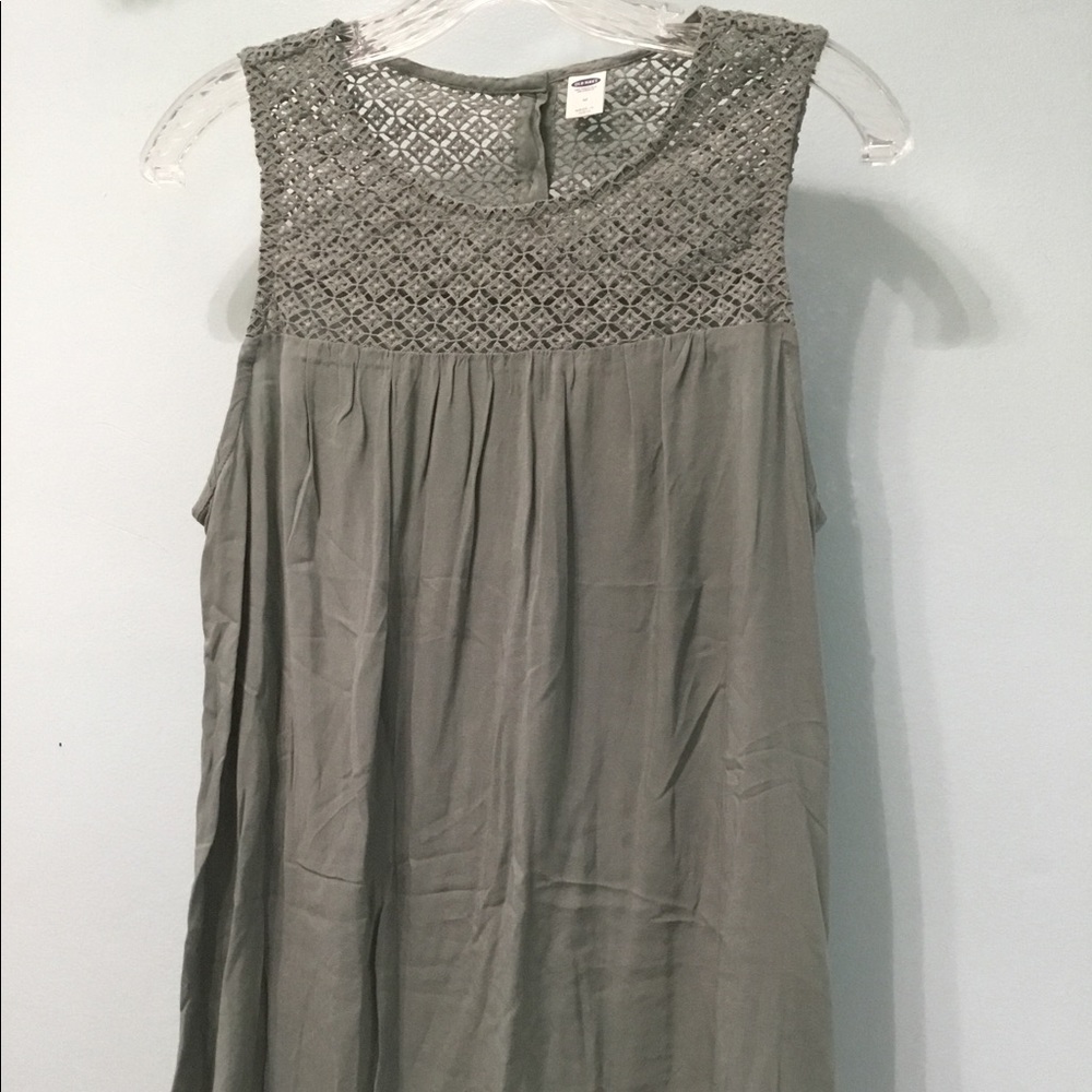 Old Navy sleeveless top